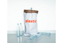 Plastic bag 01 qu