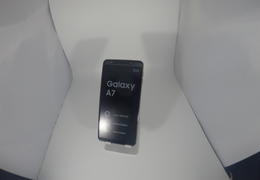 Samsung galaxy a7 vorne